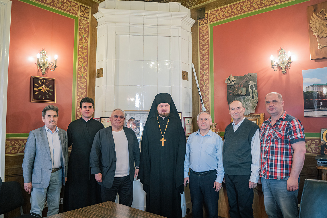 Представители СДА посетили Клуб военачальников РФ