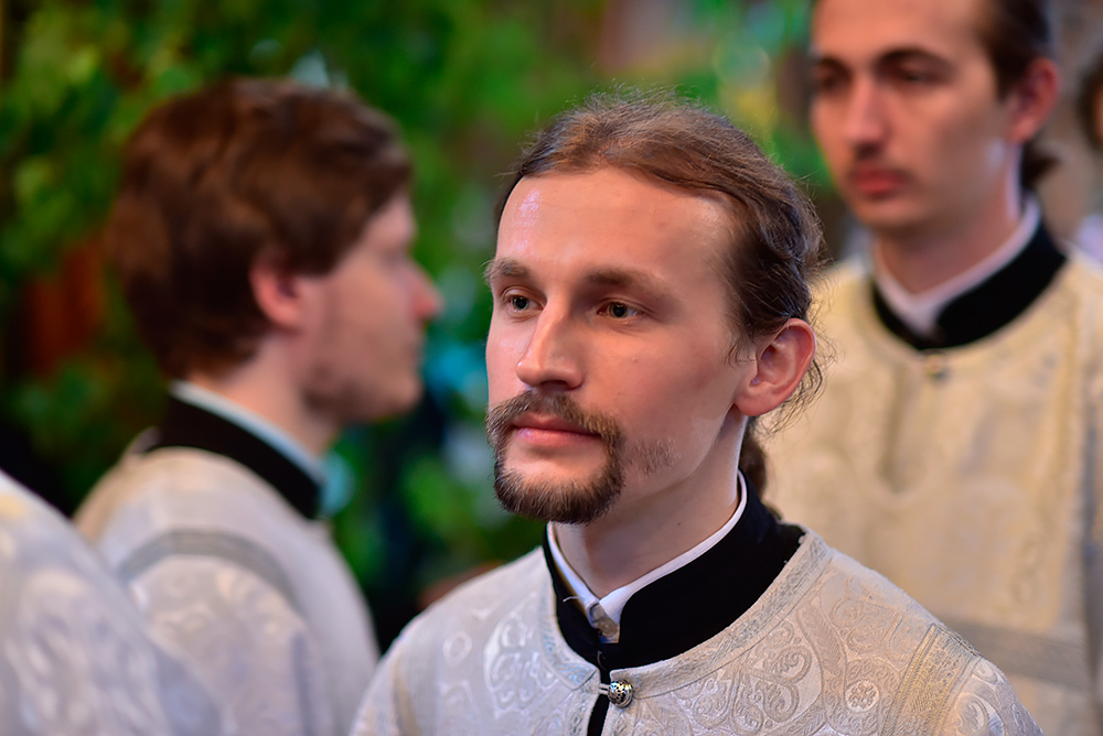 Светлой памяти выпускника Сретенской духовной семинарии Михаила Петрухно